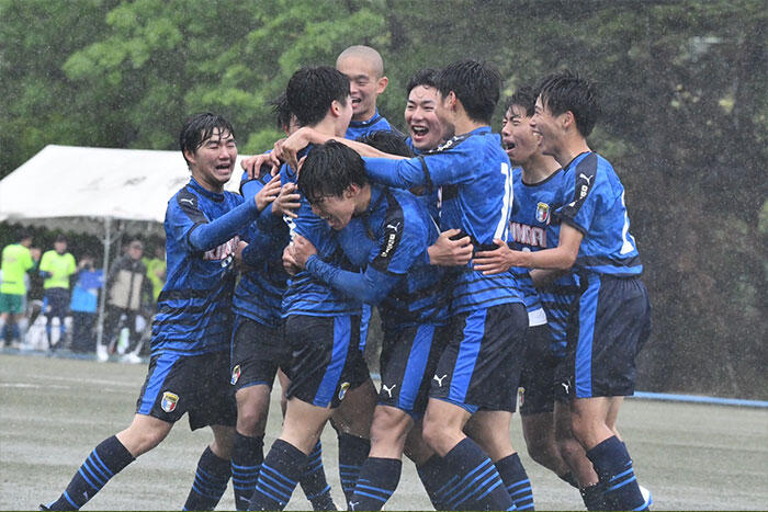 サッカー部 高等学校 クラブ 近畿大学附属高等学校 中学校